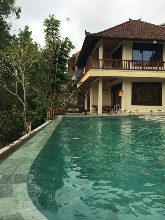 Raka Rai Bungalows อูบุด ภายนอก รูปภาพ