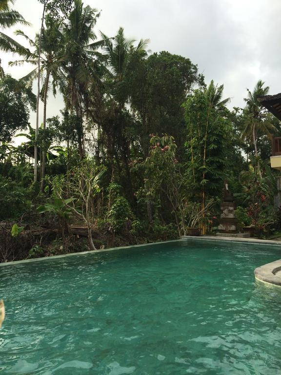 Raka Rai Bungalows อูบุด ภายนอก รูปภาพ